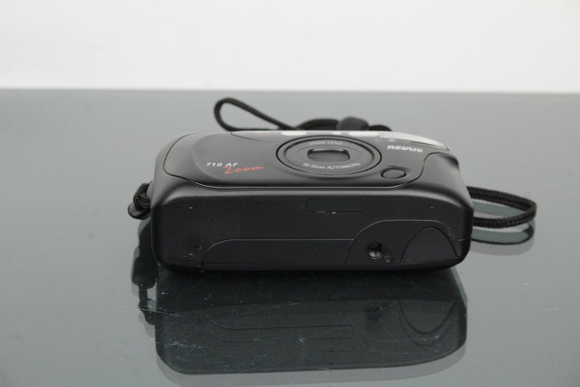 Revue 710 AF Zoom - Dutch|Thrift