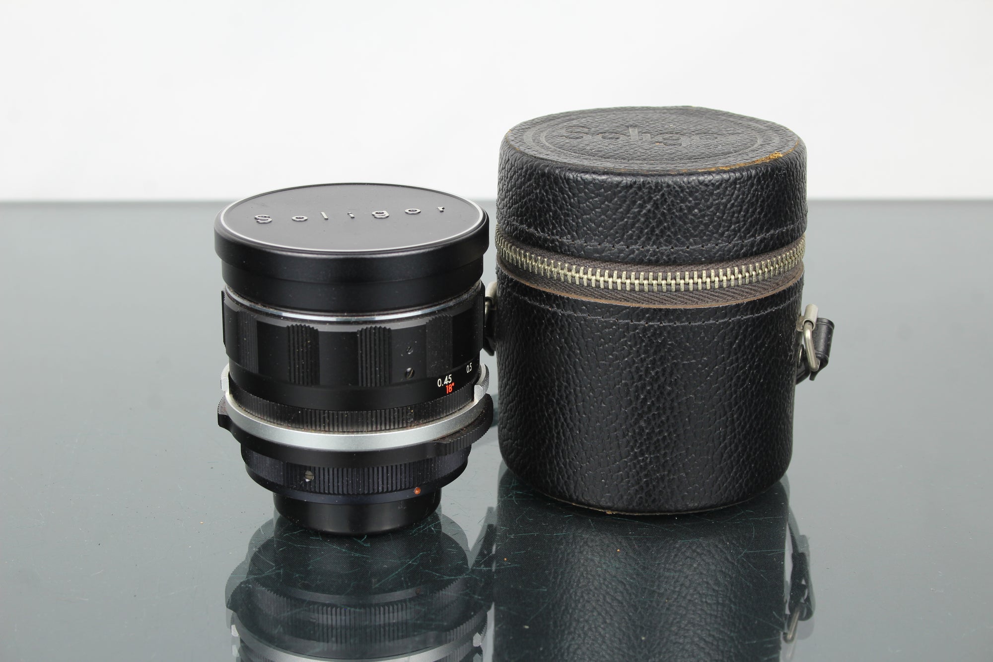 Soligor 1:2.8 f=28mm M42-Montage