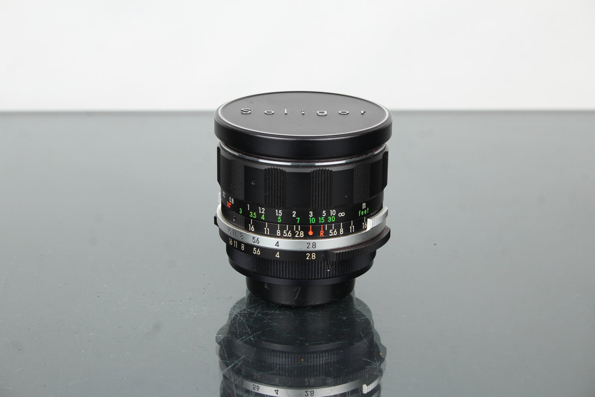Soligor 1:2.8 f=28mm M42-Montage