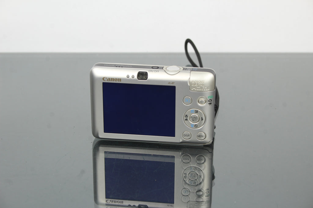 Canon IXUS 100 is