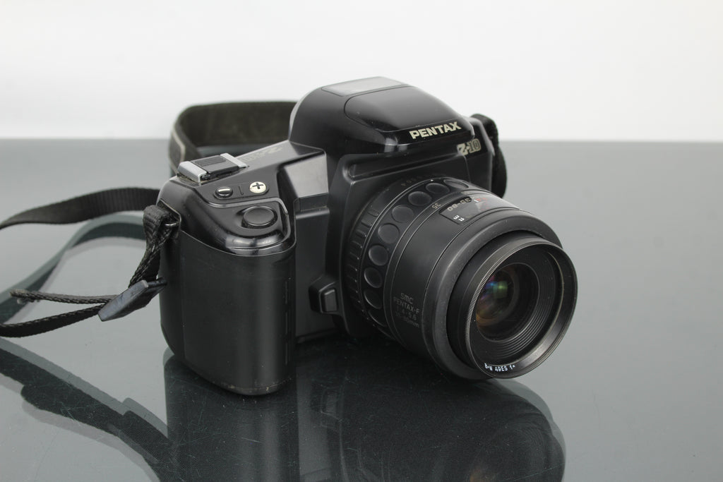 Pentax Z-10 + 1:4-5.6 35-80mm Objektiv