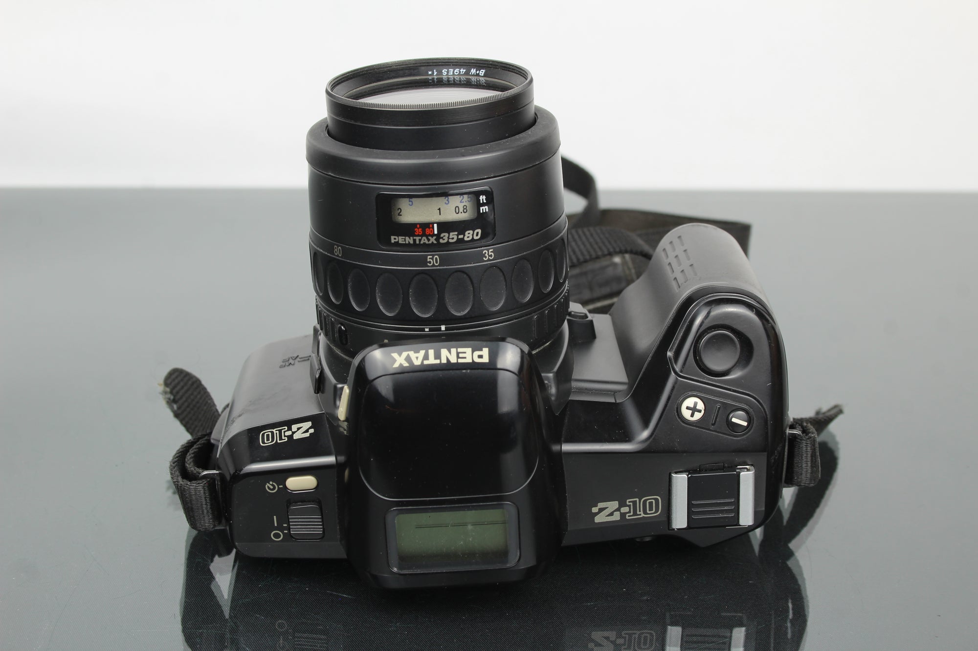 Pentax Z-10 + 1:4-5.6 35-80mm Objektiv