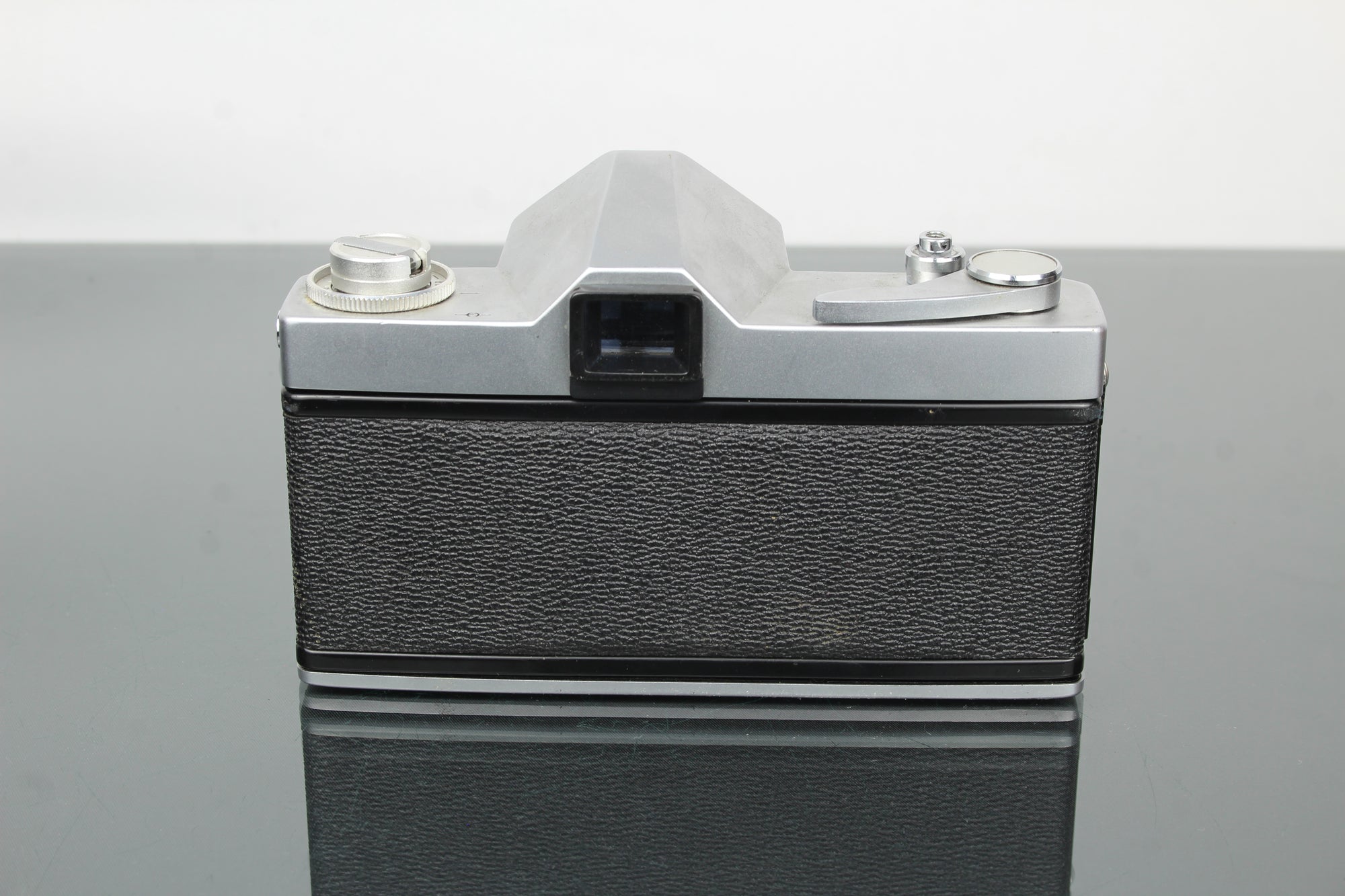 Ricoh Singlex TLS + Rikenon 1:2 50mm