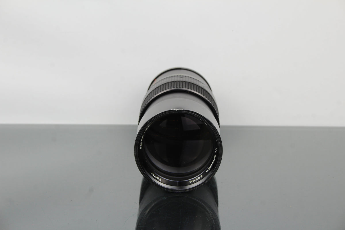 Vivitar Lens - 200mm 1:3.5 Auto telephoto M42 Mount