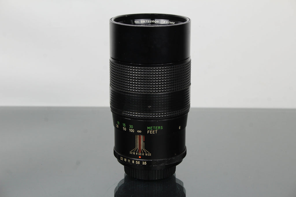 Vivitar Lens - 200mm 1:3.5 Auto telephoto M42 Mount