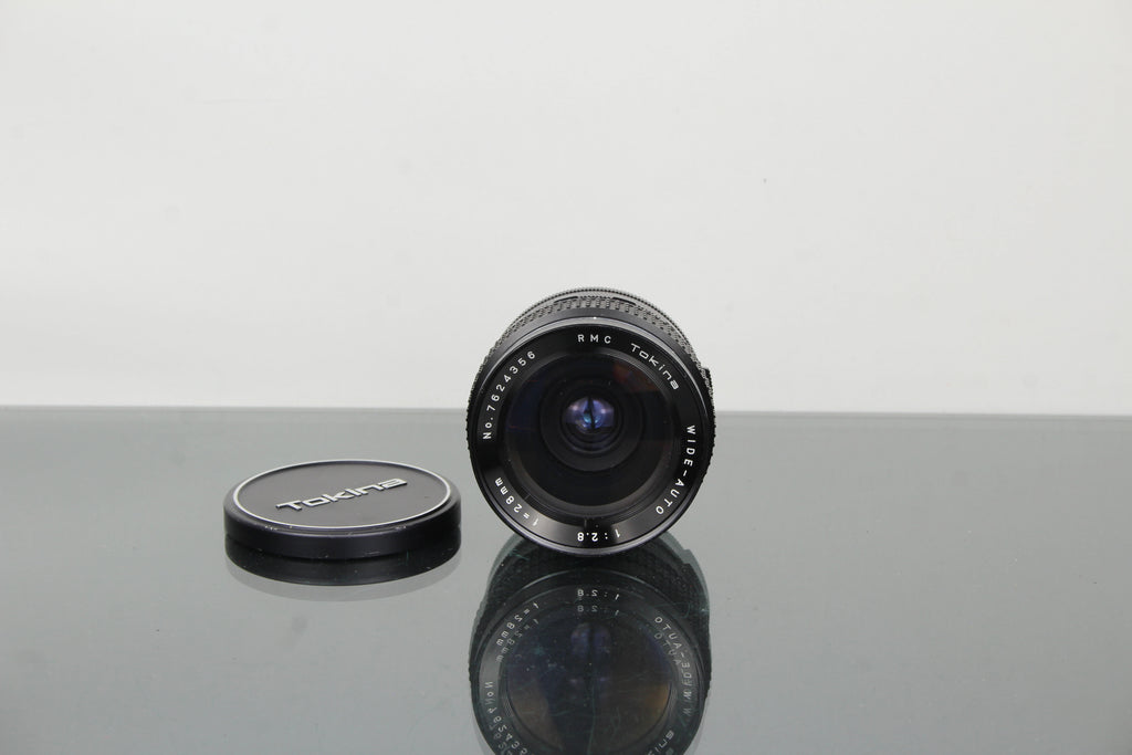 Tokina Weitwinkel-Auto 1:2.8 f=28mm M42-Montage