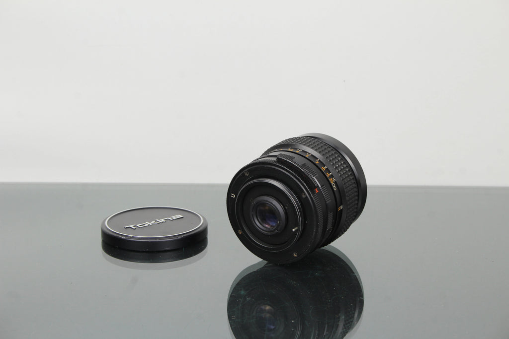 Tokina Weitwinkel-Auto 1:2.8 f=28mm M42-Montage
