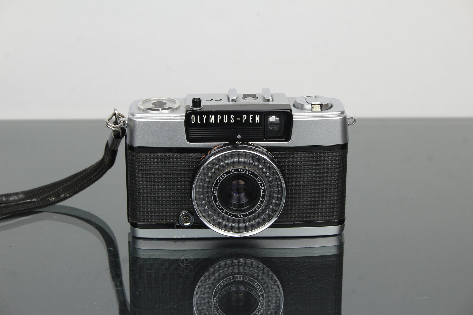 Olympus PEN EE-2