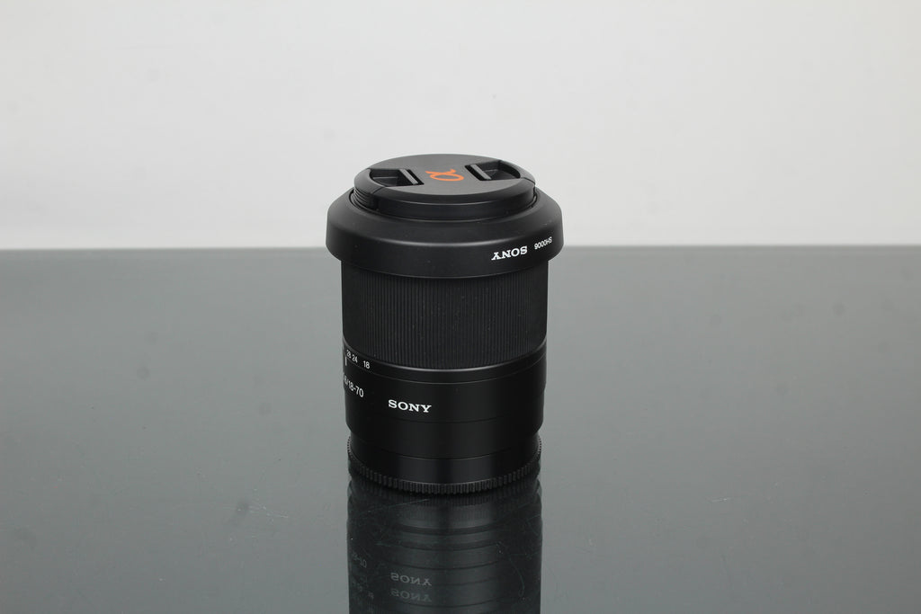 Sony DT 18-70mm F3.5-5.6 + Sony A-Mount