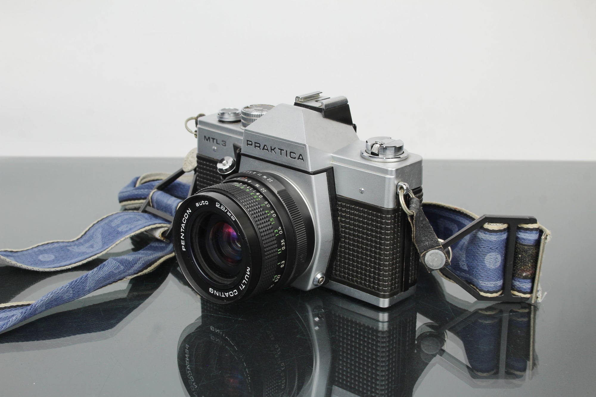 <tc>Praktica</tc> MTL 3 + Pentacon auto 2.8/29 M42 Objektiv