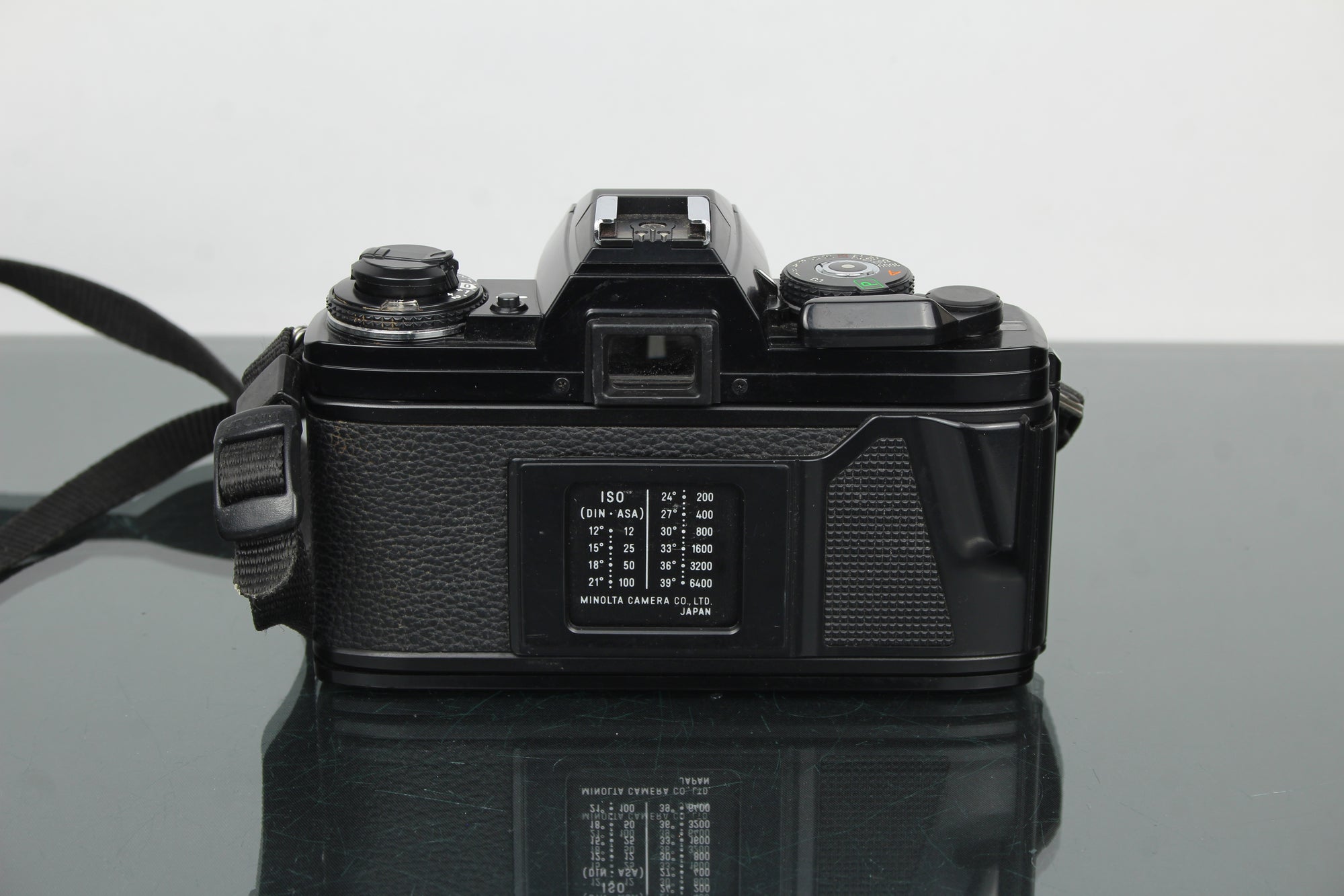 Minolta X-700 + MD 50mm 1:1.7 Objektiv