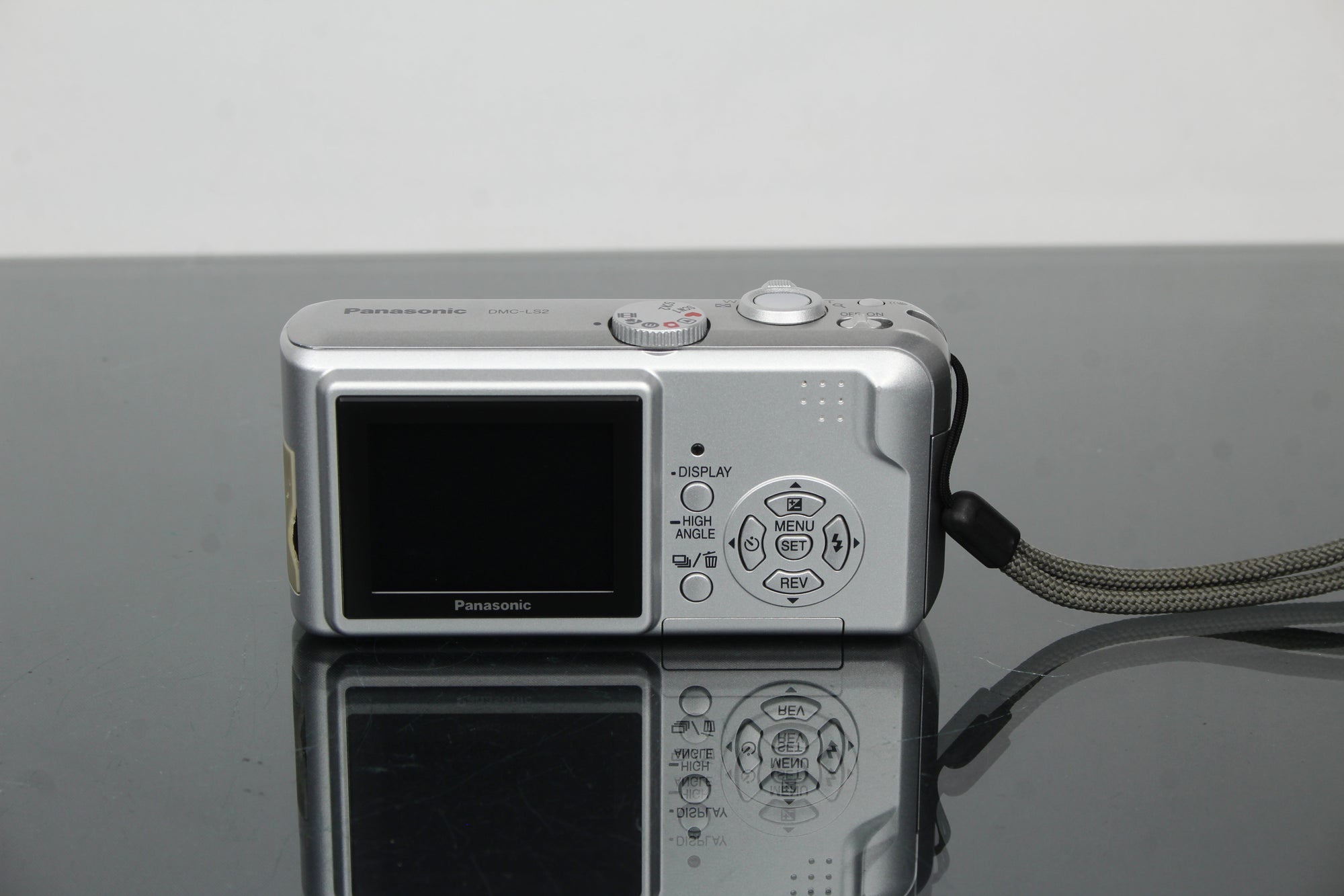 Panasonic Lumix DMC-LS2