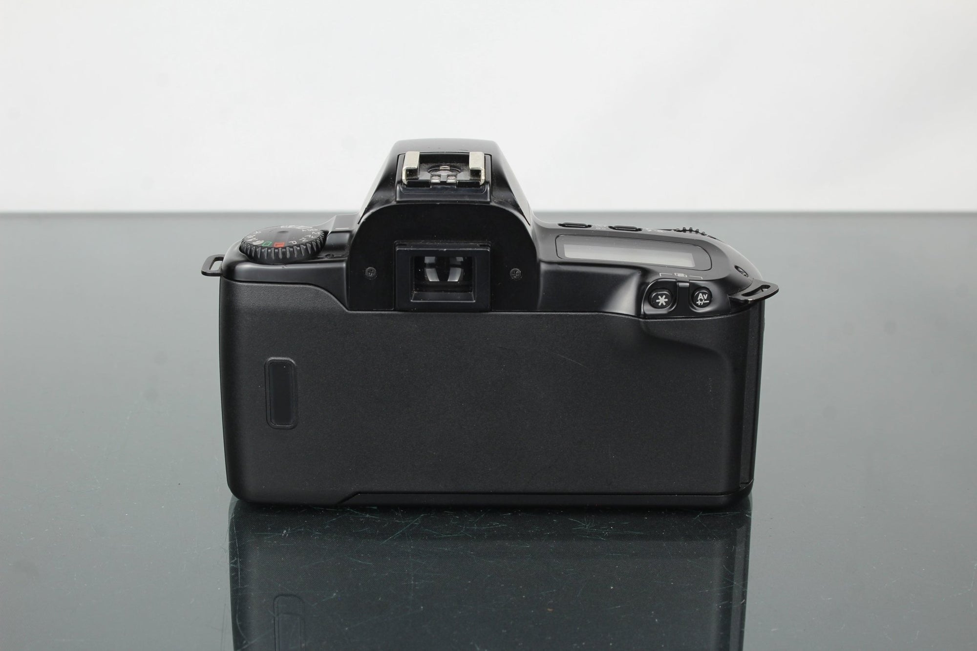 Canon EOS 500 - Dutch|Thrift
