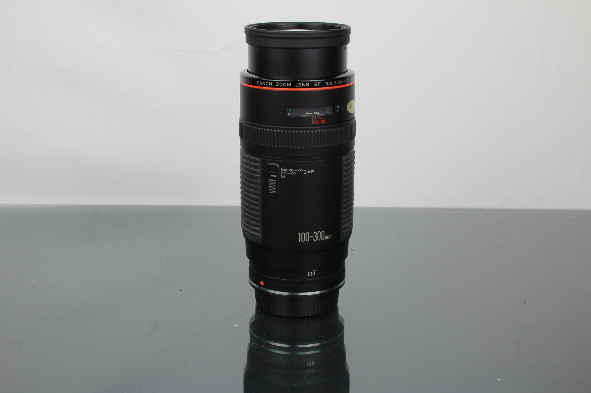Canon Zoom Lens EF 100 - 300mm 1:5.6 L + EF mount - Dutch|Thrift