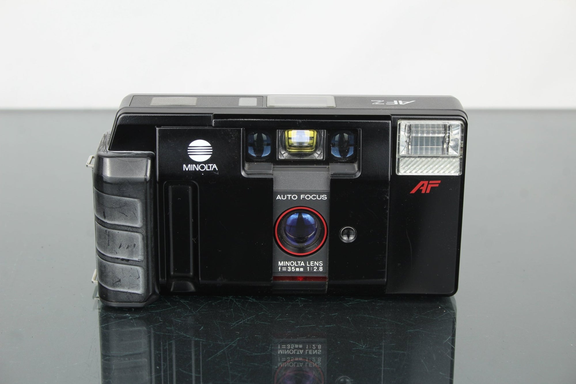 Minolta AF Z - Dutch|Thrift