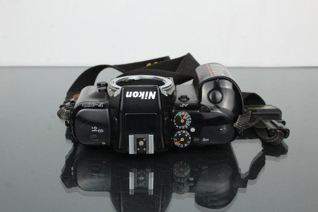 Nikon F - 401x - Dutch|Thrift