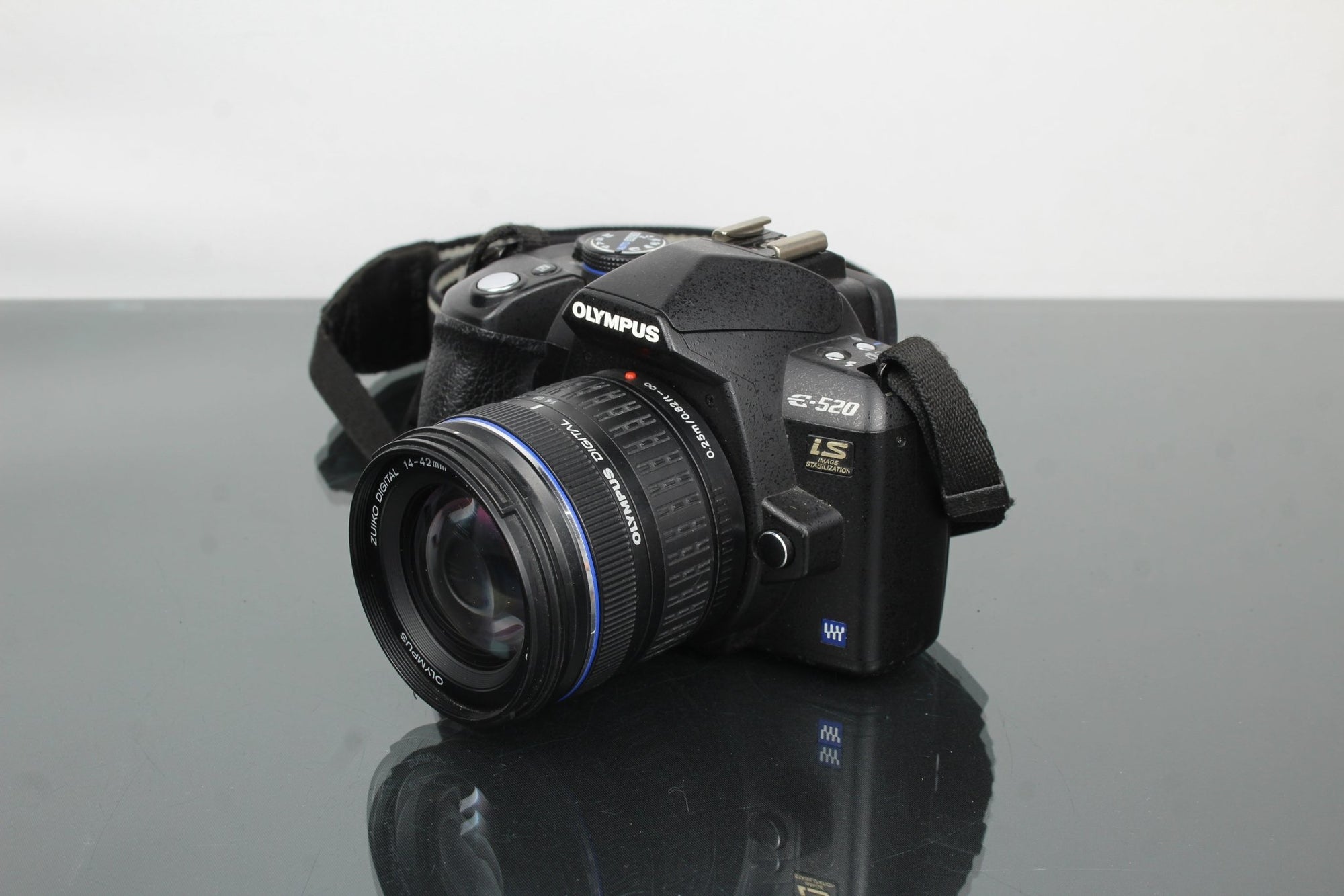 Olympus E - 520 + 14 - 42mm 1:3.5 - 5.6 - Dutch|Thrift