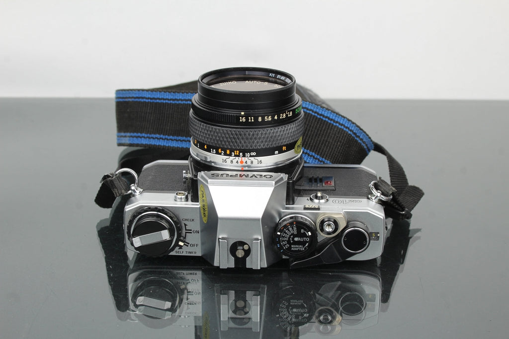 Olympus OM 10 + 50mm 1:1.8 Olympus lens - Dutch|Thrift