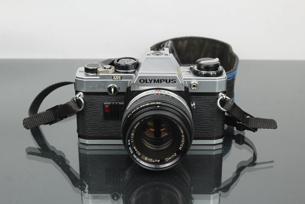 Olympus OM 10 + 50mm 1:1.8 Olympus lens - Dutch|Thrift