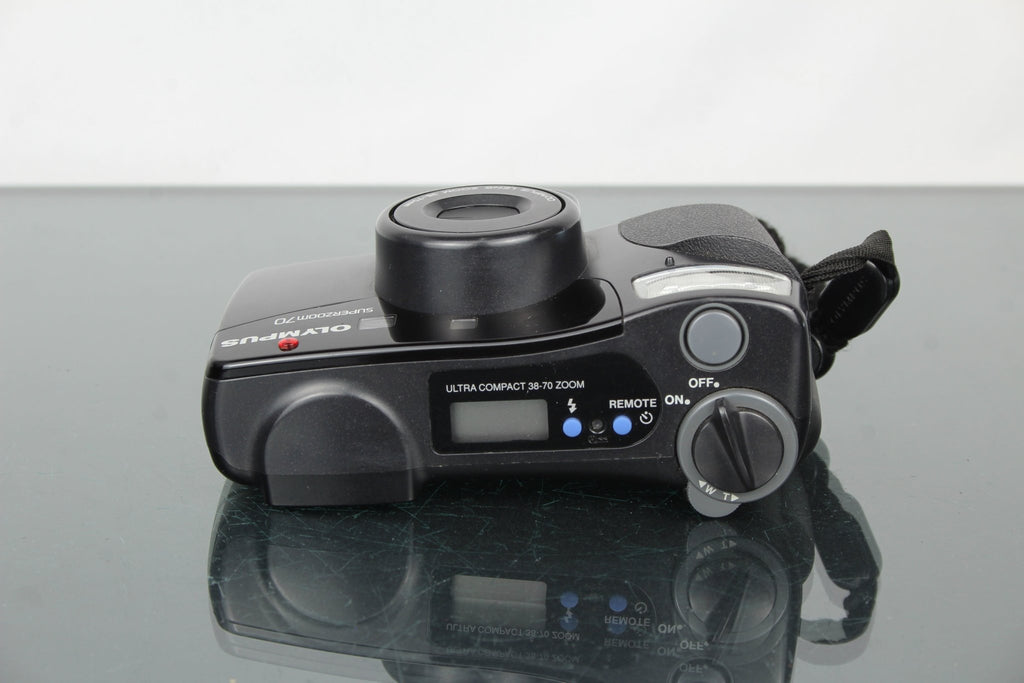 Olympus Superzoom 70 - Dutch|Thrift