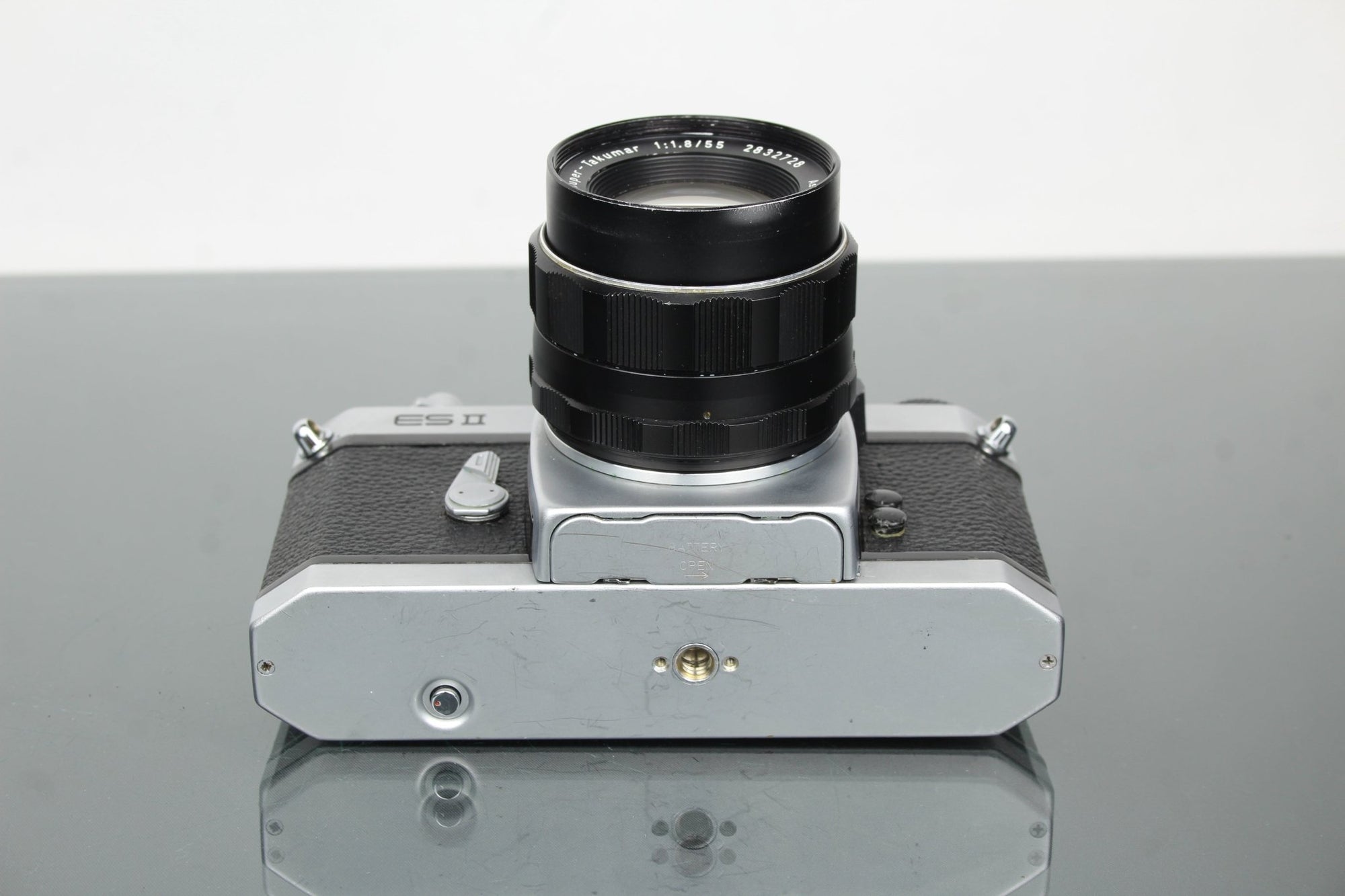 Pentax ES II + Super Takumar 55mm f/1.8 M42 lens - Dutch|Thrift