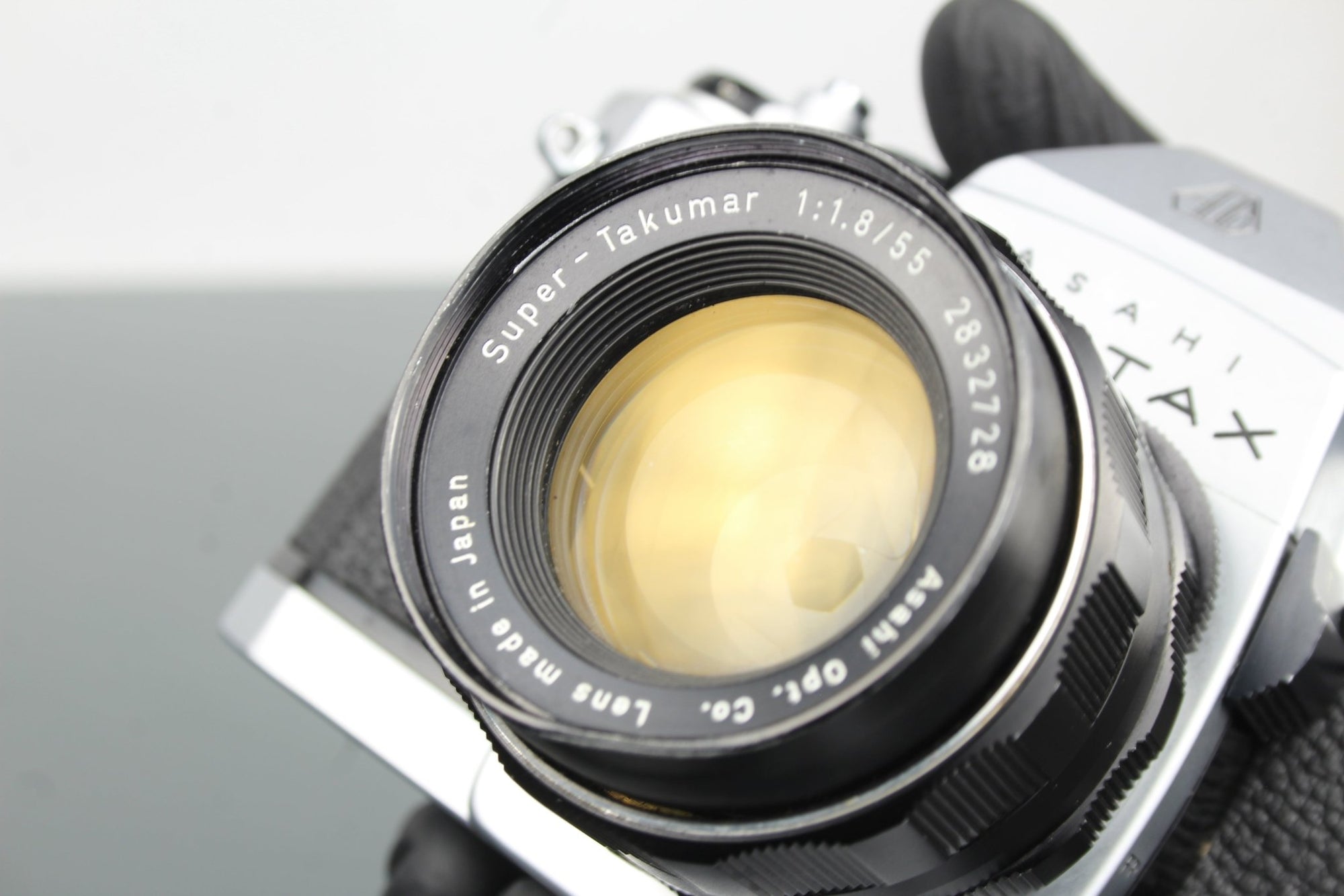 Pentax ES II + Super Takumar 55mm f/1.8 M42 lens - Dutch|Thrift