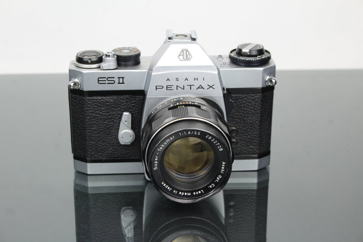 Pentax ES II + Super Takumar 55mm f/1.8 M42 lens - Dutch|Thrift