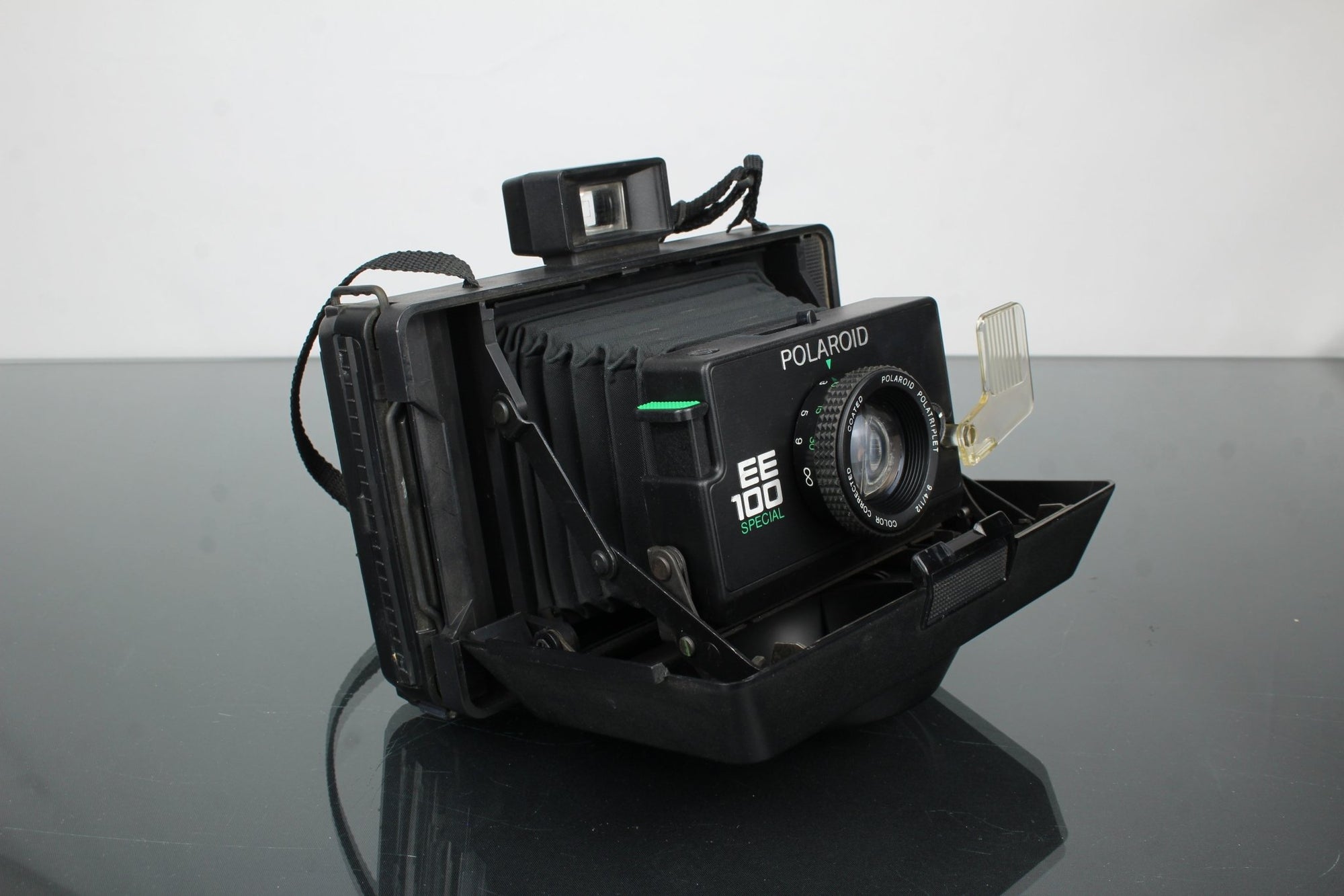Polaroid EE 100 special - Dutch|Thrift