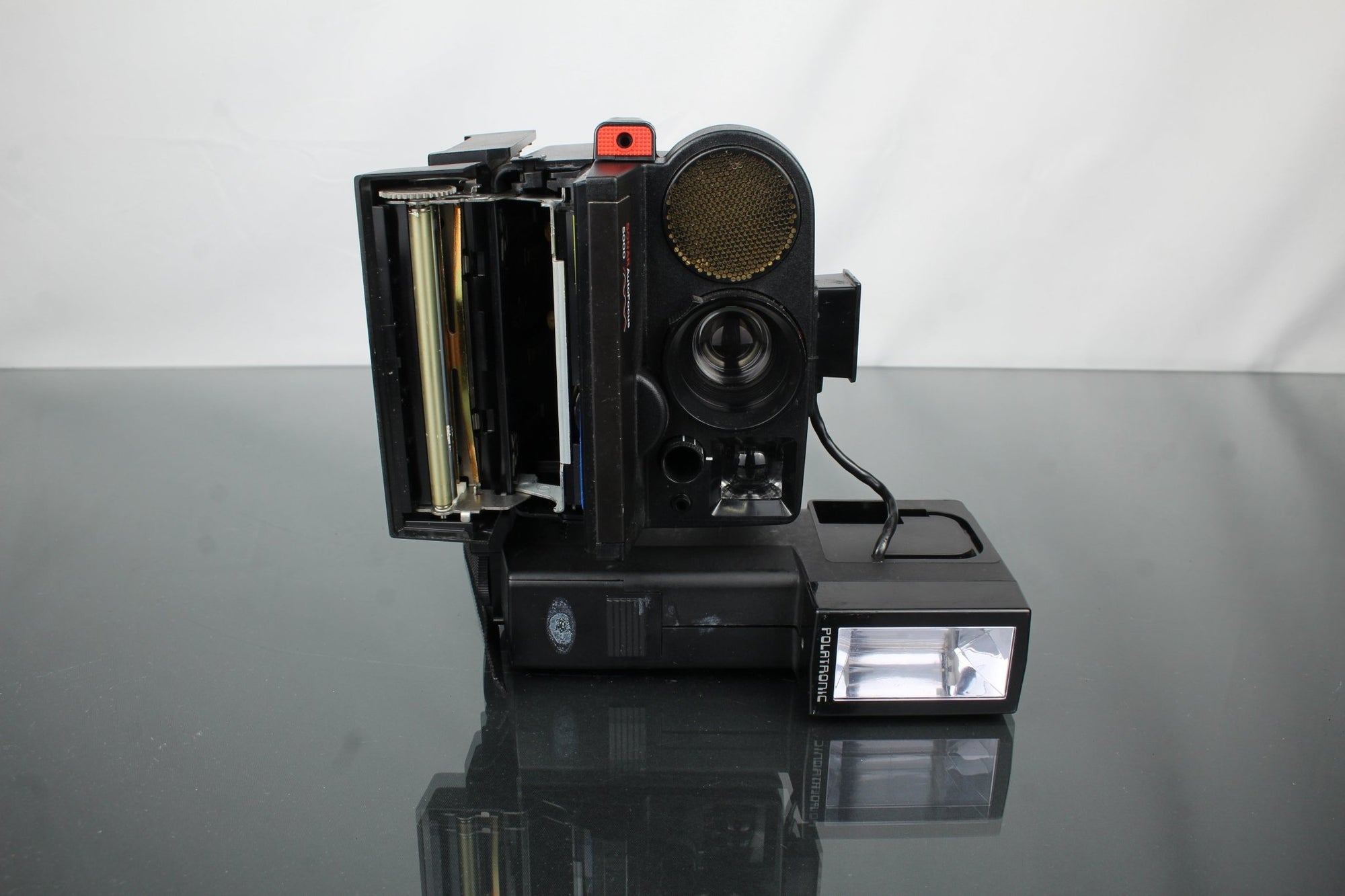 Polaroid Land Camera - Dutch|Thrift