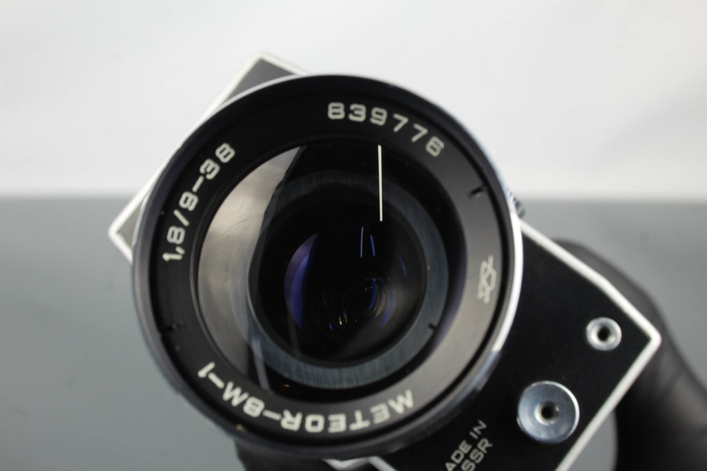Quarz 1x8S - 2 + Meteor - 8M - 1 1.8/9 - 38 lens - Dutch|Thrift