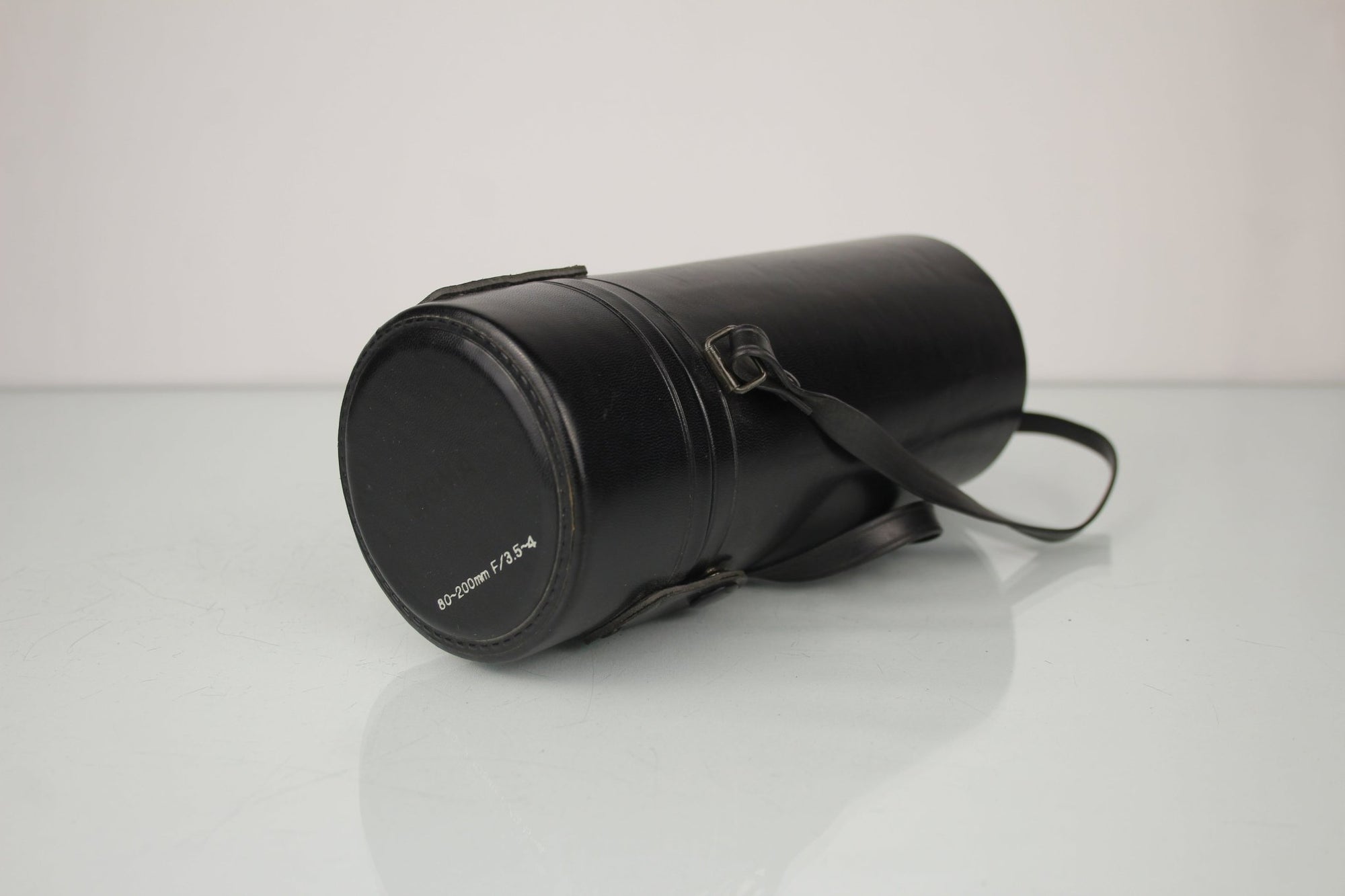 Sigma Zoom 1:3.5 - 4 80 - 200mm OM Mount - Dutch|Thrift