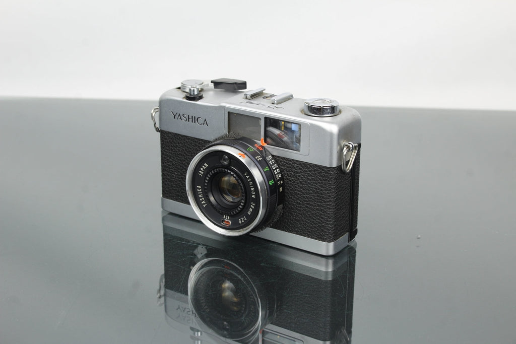 Yashica 35 - ME - Dutch|Thrift