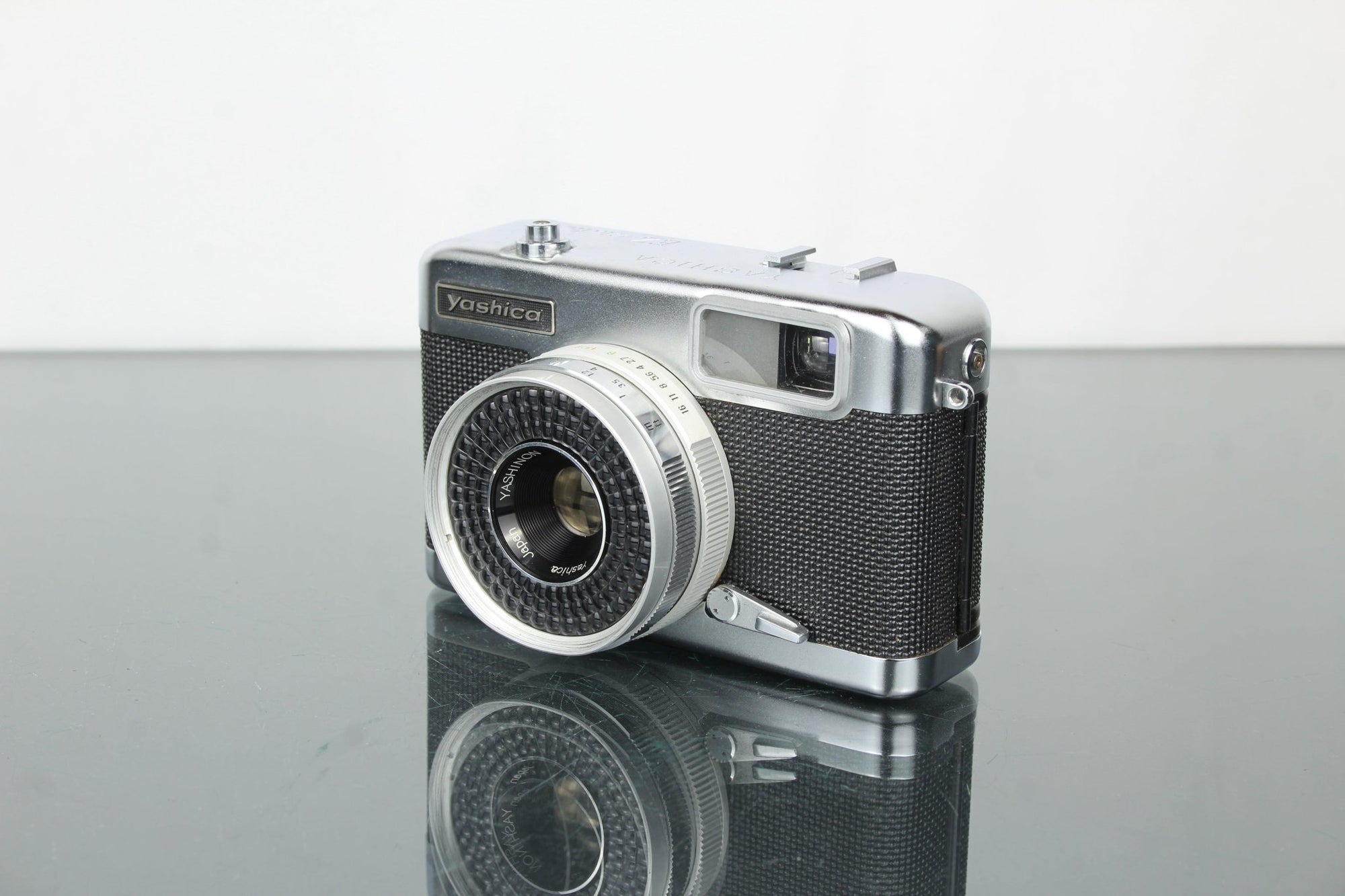 Yashica EZ - Matic - Dutch|Thrift