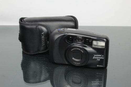 Yashica Zoomate 70 - Dutch|Thrift